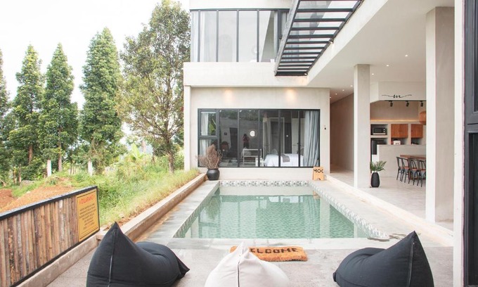 Megamendung Villa | Relax at Villa Moo: 4-Star Getaway with Pool & Family Fun
