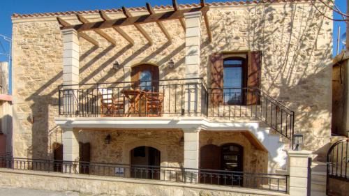 Damavolos Apartment | Villa Morfeas: Guest Rated 10/10, Pet and Child Friendly