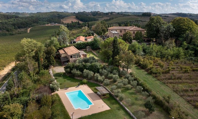 Monteriggioni Villa | Villa Mori: Oceanfront Retreat with 9.5/10 Guest Rating