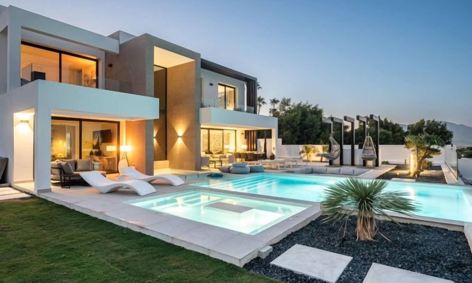 Manilva House | Experience Villa Morris: Oceanfront Bliss with Private Pool