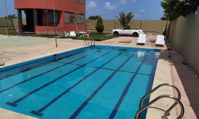 Al-'Amriyah Villa | Villa Mostafa Sadek: Pool, Tennis & Ocean Views Await