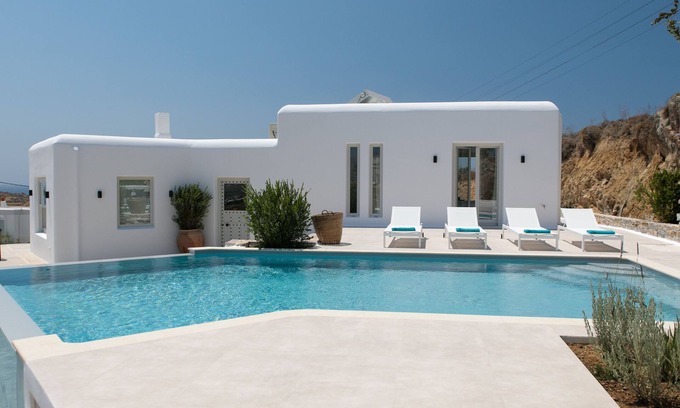 Naxos Town Villa | Relaxing Getaway at Villa Moustaki in Naxos Island