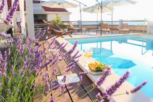 Mlini Apartment | Villa My Rose: Private Pool & Oceanfront Serenity