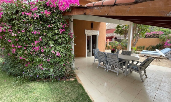 Saly Villa | Beachfront Escape at Résidence du Port with Pool & Breakfast