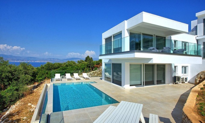 Pelekito Villa | Villa Nafsika: Oceanfront Bliss with Pool & Spa in Corfu