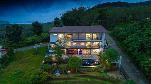 Chalong Villa | Discover Villa Nap Dau Crown with Private Pool in Phuket