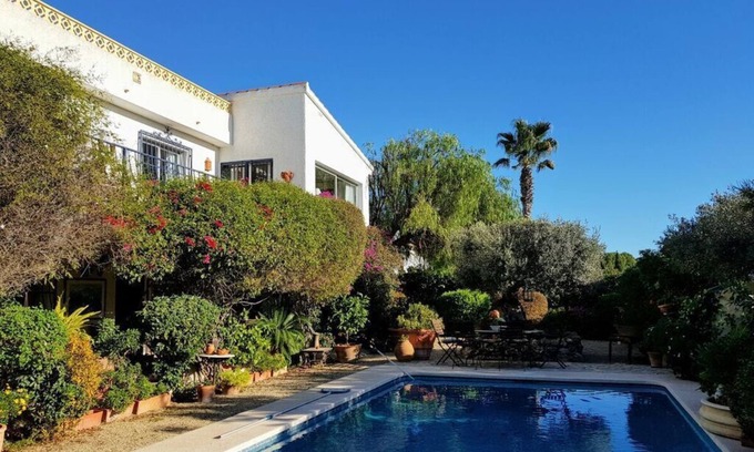 L'Alfas del Pi Villa | Villa Naranjo: Family-Friendly Holiday Residence Awaits