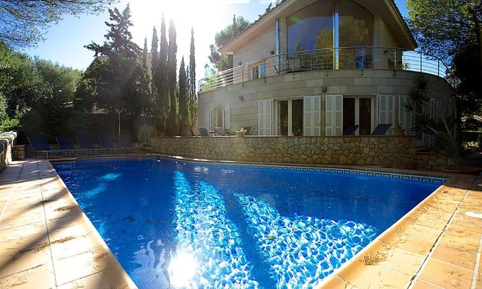 Mal Pas-Bon Aire Villa | Villa Narcis: Oceanfront Retreat with Pool & Pet-Friendly