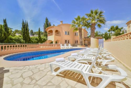 Moravit Villa | Villa Navacerrada: Family-Friendly Retreat with Pool Access