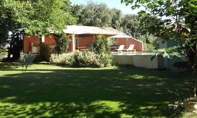 Sarrians Villa | Charming Villa in Avignon's Vineyards - Perfect for 6 Guests