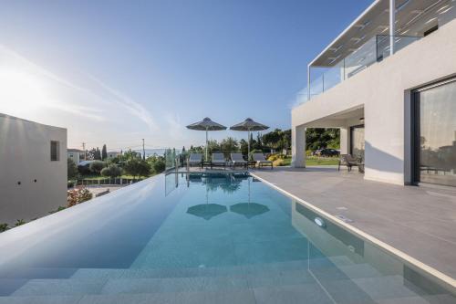 Minia Villa | Villa Nefeli - Elysian Villas, Steps from the Beach
