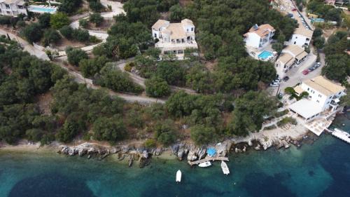 Agni Apartment | Oceanfront Studio Suites at Villa Nena - Rated 10/10