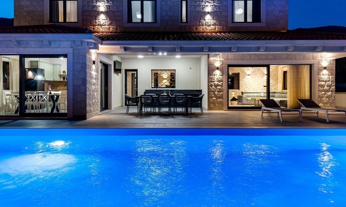 Seoca Villa | Villa Neven: Private Heated Pool & Wine Cellar, Rated 10/10