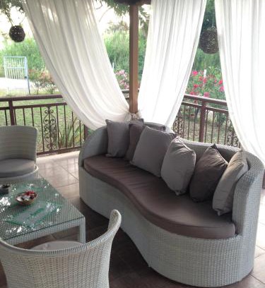 Neos Marmaras House | Villa Niki: Oceanfront Retreat with Outstanding 9.7 Rating