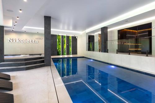 Polyanytsya Hotel | Discover Villa Nikoletta: Pet-Friendly Escape with Pool