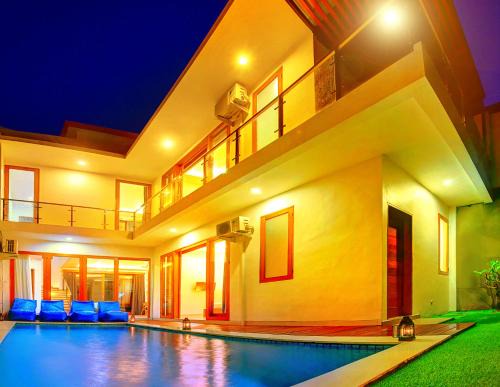 Mumbul Villa | Villa Noam: 4-Star Stay with Pool & Family-Friendly Fun