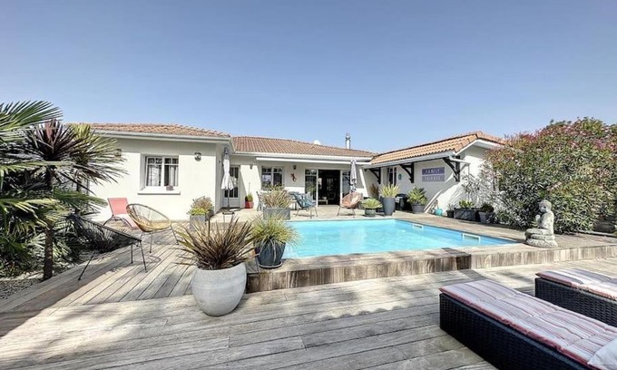 Gujan-Mestras Villa | Villa Nolaene: Modern Retreat with Pool & Ocean Views