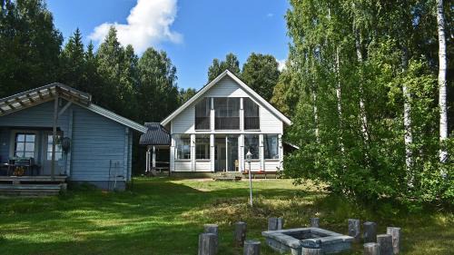 Raakkyla Villa | Discover Villa North Karelia: Oceanfront & Pet Friendly Retreat