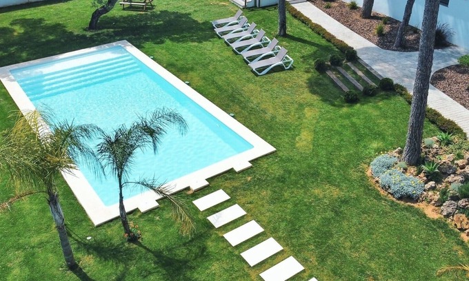 Arcos de la Frontera House | Villa Oasis: Your Ideal Retreat with Pool and Outdoor Grill
