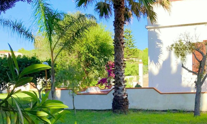 Isola Villa | Oceanfront Villa Oasi Del Plemmirio - Rated 9.1/10