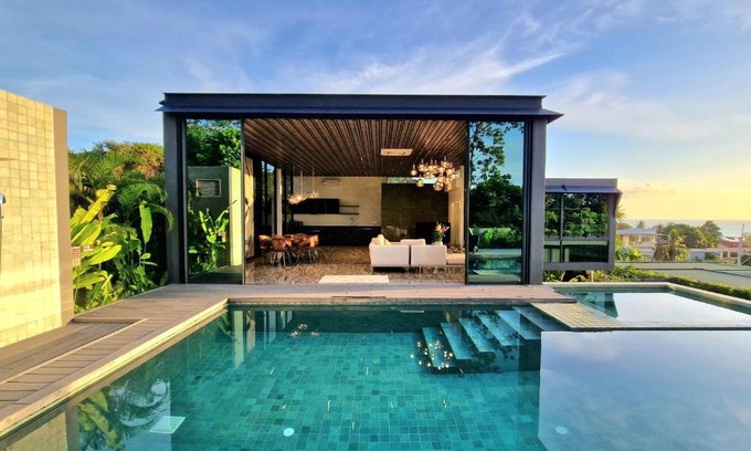 Choeng Mon Villa | Villa Obsidian: Sea View Retreat with Pool & Spa Access