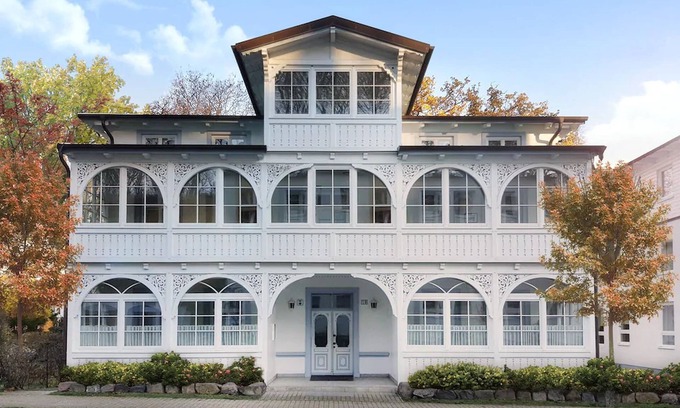 Binz Apartment | Villa Oestereich: Oceanfront Escape with 9.8 Guest Rating