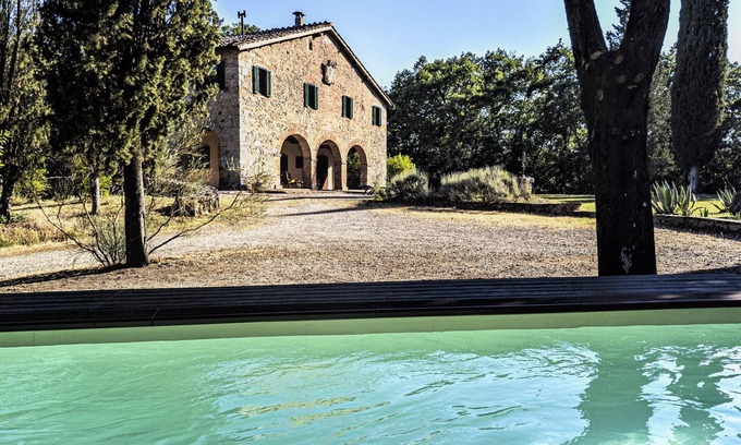 Monteroni d'Arbia Villa | Historic Villa from the 13th Century with Pool & Family Fun