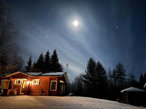 Sonka Villa | Villa Oitola I Parking I Sauna I Wifi I Lake I Rural I Forest I Ideal for Aurora spotting