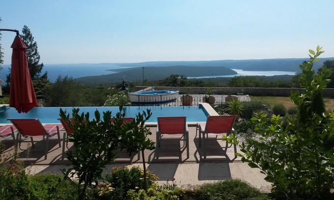 Brovinje Villa | Villa Olea: Breathtaking Sea Views and Private Pool Oasis