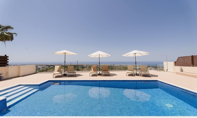 Tremithousa Villa | Villa Oleander: 4 Bedroom Escape with Private Pool & Views