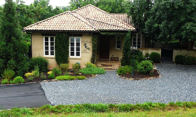 Dahlonega Villa | Villa Oliveti: Top-Rated Tuscan Villa with Pool & Spa