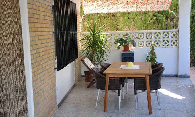 Muchamiel Villa | Beachfront Villa in San Juan - Guest Rated 9.8/10!