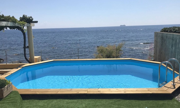Miomo Villa | Cozy Villa on the Sea with Pool - Santa Maria du Lota