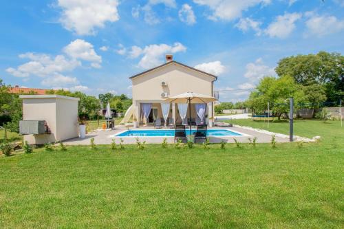 Hrboki Villa | Discover Villa Ondine: 3-Bedroom Oceanfront Retreat