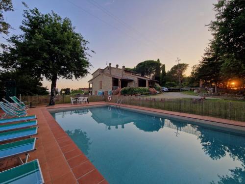 Cignano Apartment | Villa Orizzonte: Oceanfront Retreat with Pool & Pet Friendly
