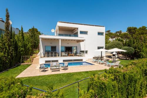 Sant Jaume Mediterrani Villa | Discover Villa Orquidea: Family-Friendly 4-Star Retreat