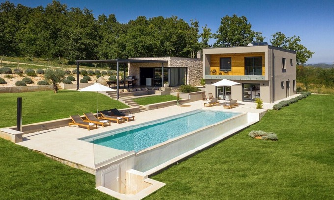 Kircija Villa | Villa Ox: Relax in Your Own Private Pool Oasis