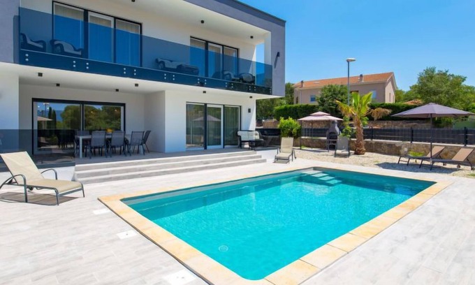Pinezici House | Villa Palma: Oceanfront Oasis with Private Pool & Spa