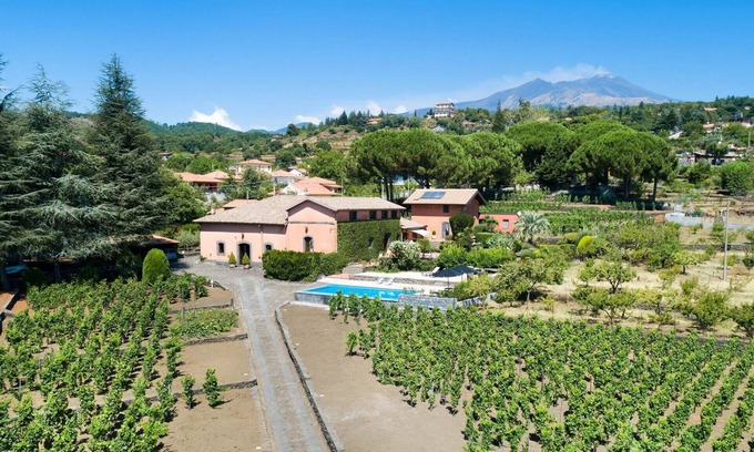 Pedara Villa | Relax at Villa Palmento Rosa - Pool & Family-Friendly Stay