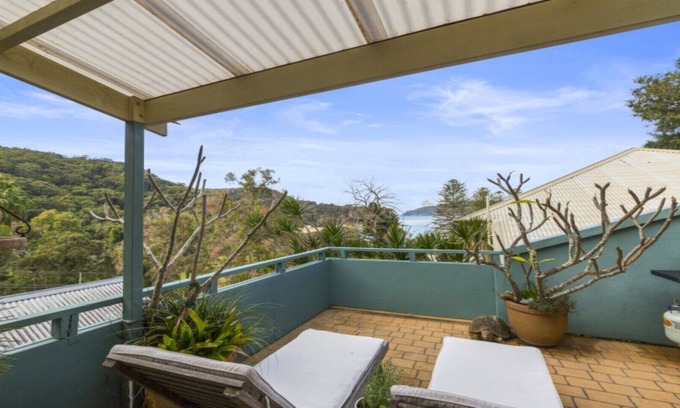 Patonga House | Top-Rated Villa Pandanus - Oceanfront Escape at Patonga Beach