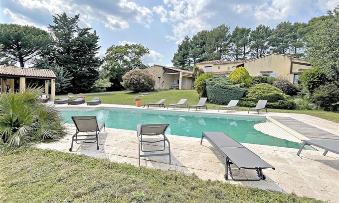 Salernes Villa | Villa Panorama: Elegant Retreat with Pool, Spa & Tennis
