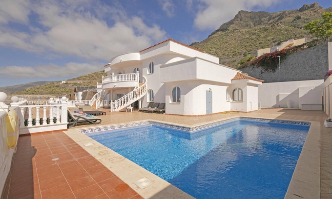 Costa Adeje Villa | Relaxing Retreat at Villa Panoramica with Private Pool