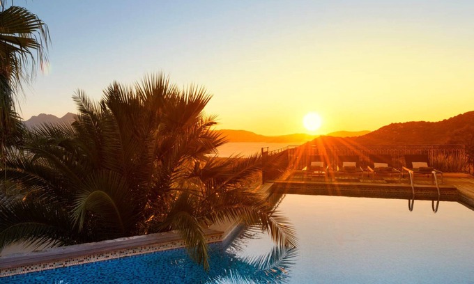 Lumio Villa | Pet-Friendly Villa Panoramique in Scenic Lumio