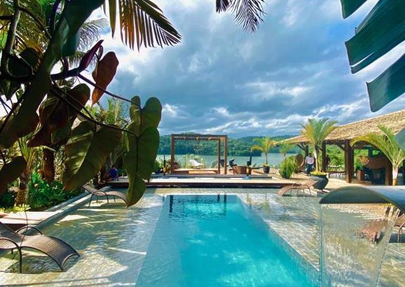 Juquia Hotel | Relax at Villa Pantai Secret Place with Oceanfront Views