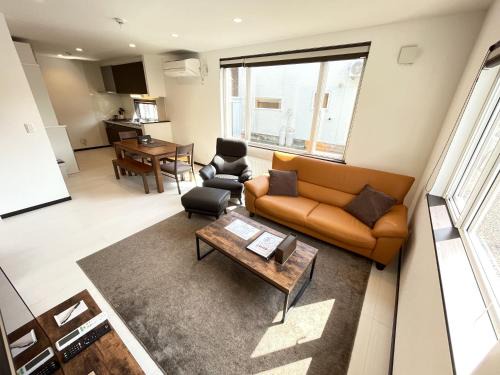Furano House | Villa Paolo: Family-Friendly Retreat with Hot Tub & Breakfast