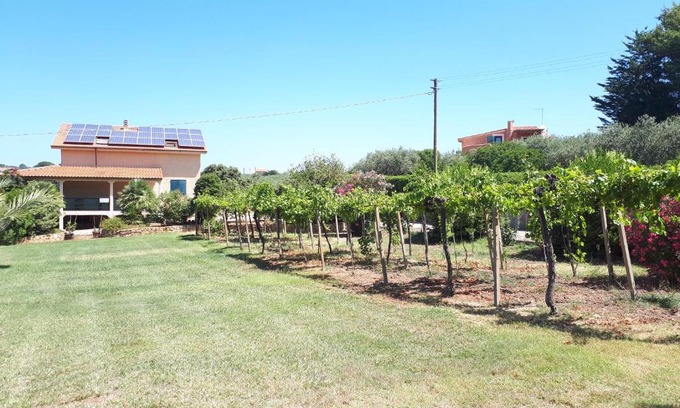Alghero Apartment | Experience Villa Paradiso: Oceanfront Bliss, Rated 9/10