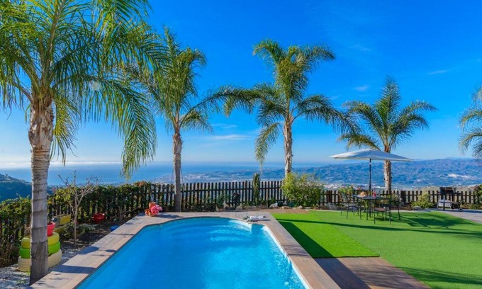 Arenas Villa | Relax at Villa Paraiso Arenas with Pool & Family Amenities
