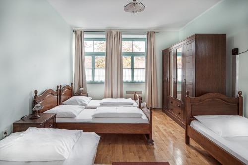 Maribor House | Guest House Parma: Pet-Friendly Stay with Great Amenities