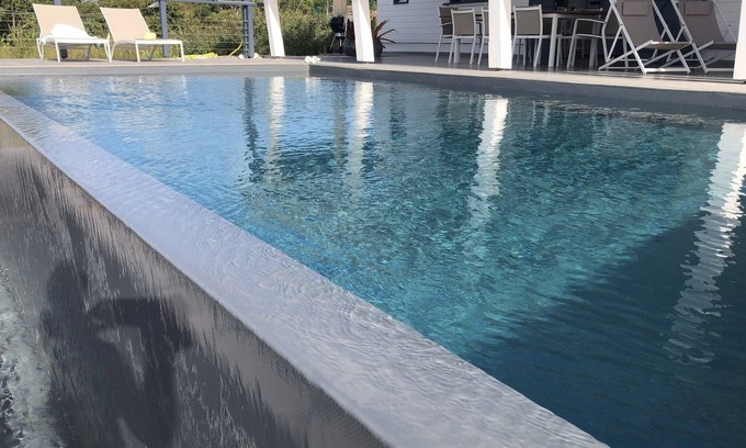 Grand-Bourg Villa | Villa Paruline: Oceanfront Escape with Infinity Pool