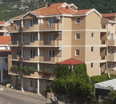Maini Apartment | Family-Friendly Villa Pedja Zec with High Guest Ratings